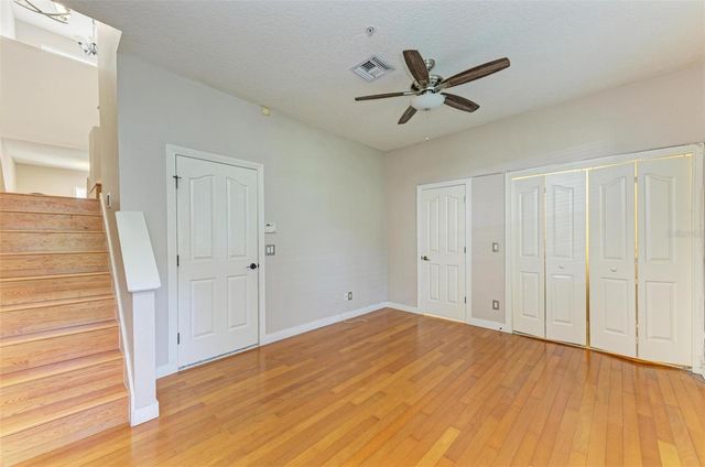 3047 POINTEVIEW DRIVE, Tampa, FL 33611