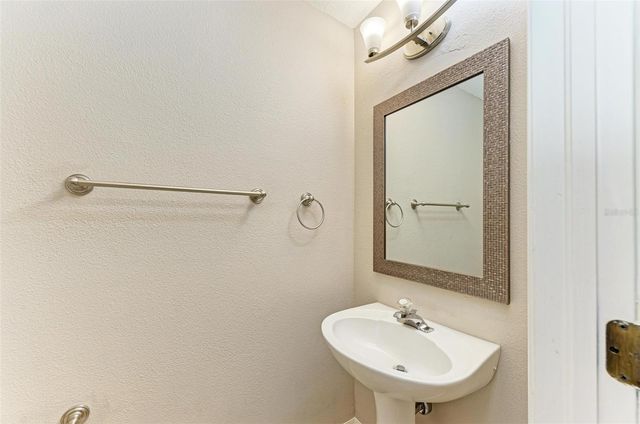 3047 POINTEVIEW DRIVE, Tampa, FL 33611