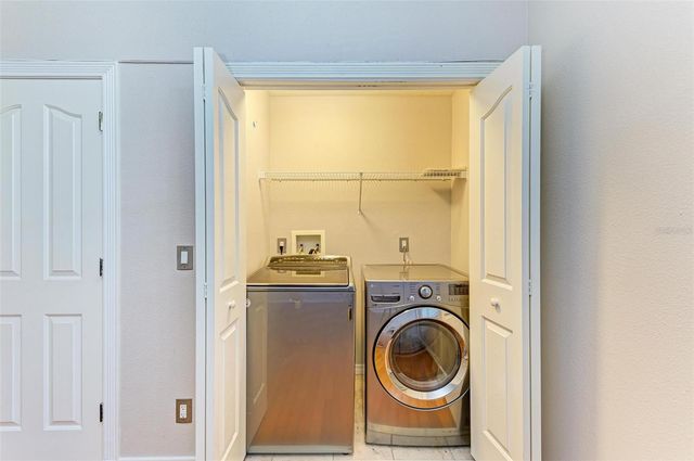 3047 POINTEVIEW DRIVE, Tampa, FL 33611