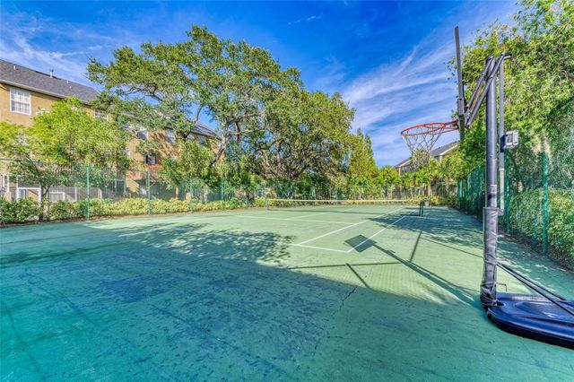 3047 POINTEVIEW DRIVE, Tampa, FL 33611