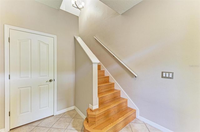 3047 POINTEVIEW DRIVE, Tampa, FL 33611