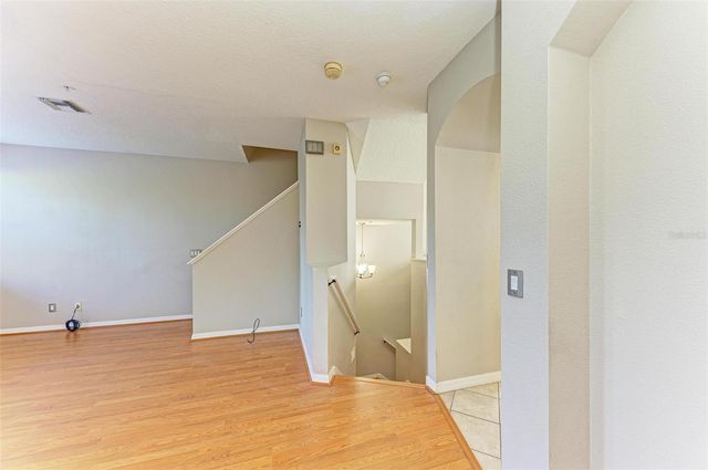 3047 POINTEVIEW DRIVE, Tampa, FL 33611