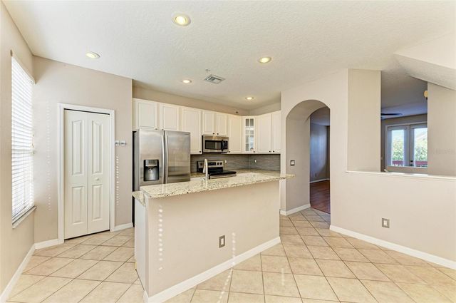 3047 POINTEVIEW DRIVE, Tampa, FL 33611