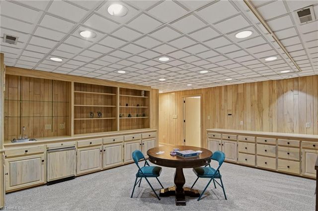 208 Forest Brook Drive, Winston-salem, NC 27106