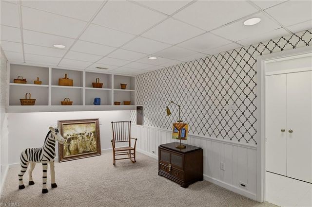 208 Forest Brook Drive, Winston-salem, NC 27106