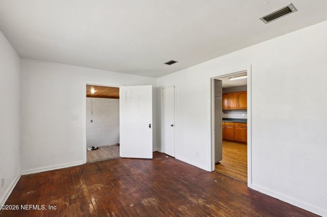 7859 DENHAM Road W, Jacksonville, FL 32208