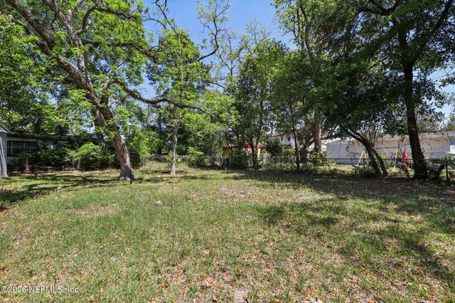 7859 DENHAM Road W, Jacksonville, FL 32208