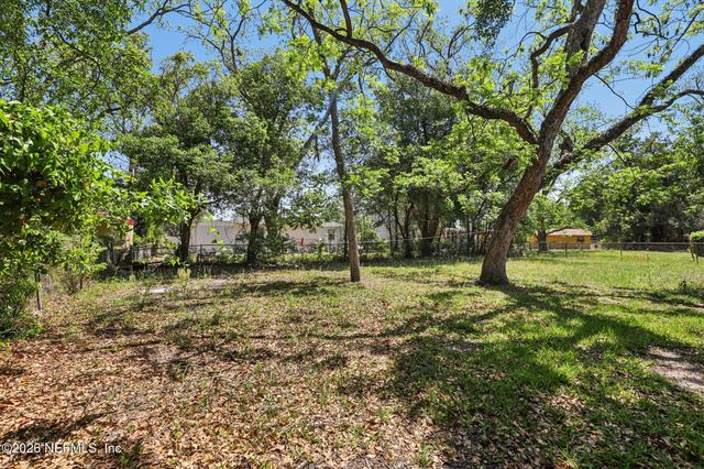 7859 DENHAM Road W, Jacksonville, FL 32208