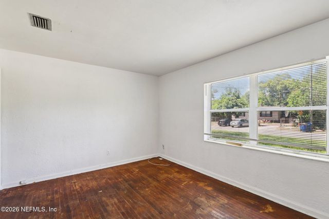 7859 DENHAM Road W, Jacksonville, FL 32208