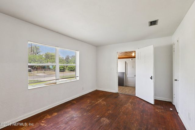 7859 DENHAM Road W, Jacksonville, FL 32208