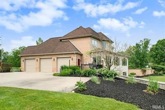8173 E Walnut Ridge, New Carlisle, IN 46552