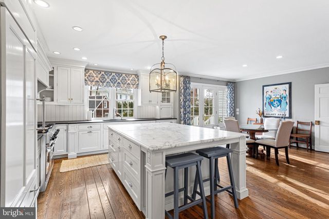 370 STATION AVE, Haddonfield, NJ 08033