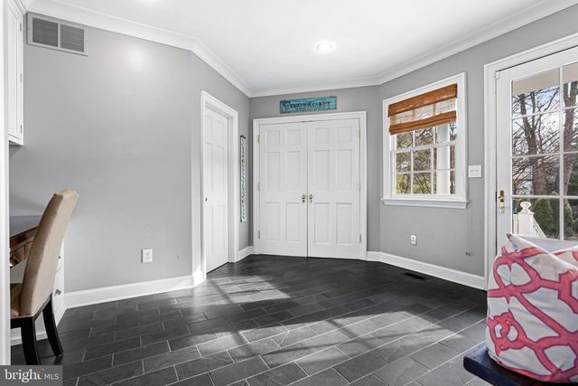 370 STATION AVE, Haddonfield, NJ 08033