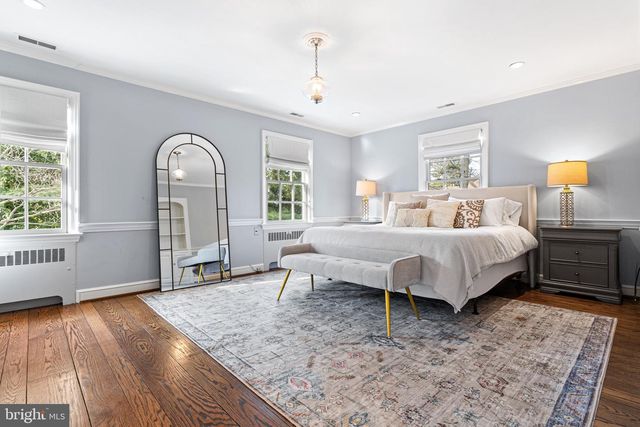 370 STATION AVE, Haddonfield, NJ 08033