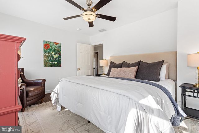 370 STATION AVE, Haddonfield, NJ 08033