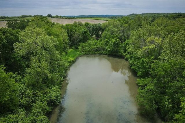 1712 S La Frenz Road, Liberty, MO 64068