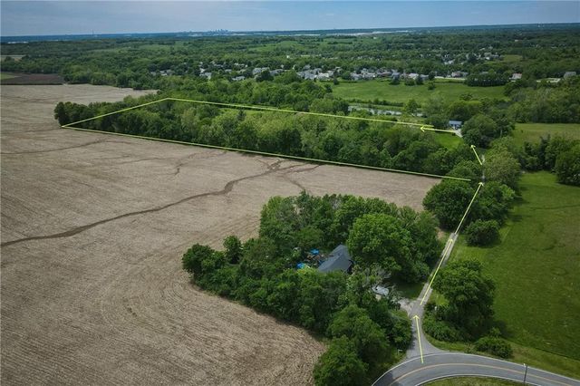 1712 S La Frenz Road, Liberty, MO 64068