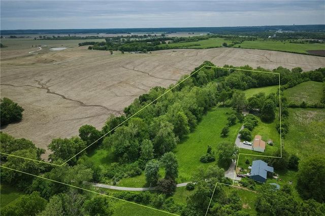 1712 S La Frenz Road, Liberty, MO 64068