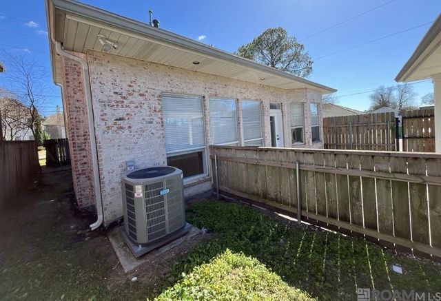 1800 Richland, Metairie, LA 70001