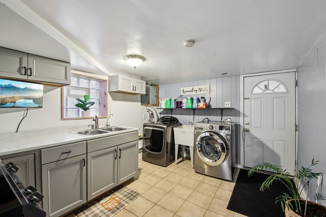 2842 N 74th Court, Elmwood Park, IL 60707