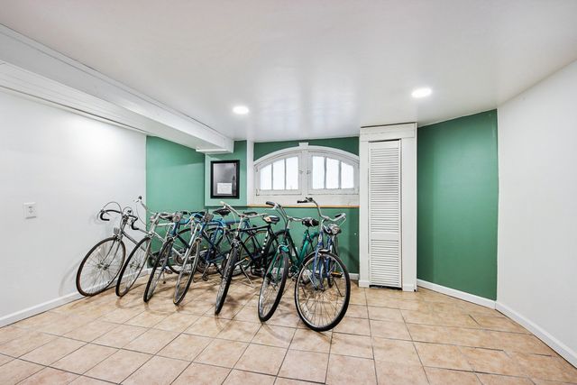 2842 N 74th Court, Elmwood Park, IL 60707