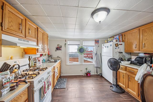 2842 N 74th Court, Elmwood Park, IL 60707