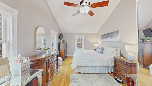 17 Lenox Ave, Saugus, MA 01906