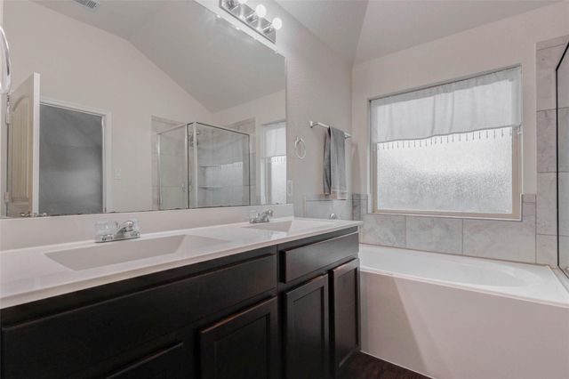 26010 Rosin Lake Lane, Richmond, TX 77406