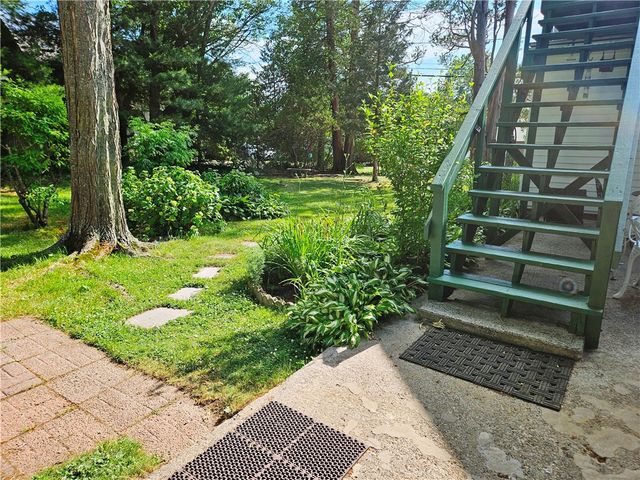 55 Lexington Avenue, North Providence, RI 02904