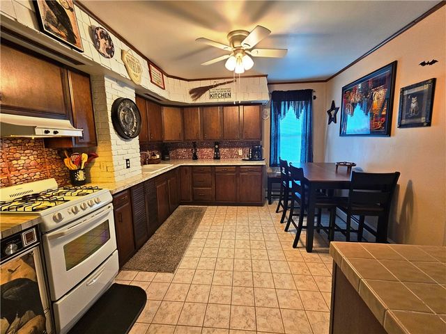 55 Lexington Avenue, North Providence, RI 02904