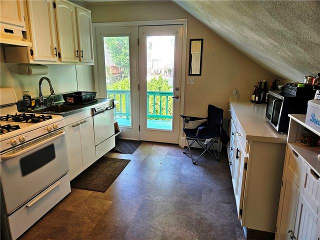 55 Lexington Avenue, North Providence, RI 02904