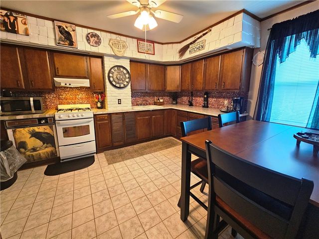 55 Lexington Avenue, North Providence, RI 02904