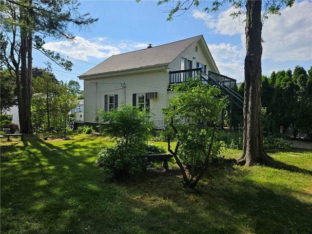 55 Lexington Avenue, North Providence, RI 02904