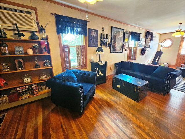 55 Lexington Avenue, North Providence, RI 02904