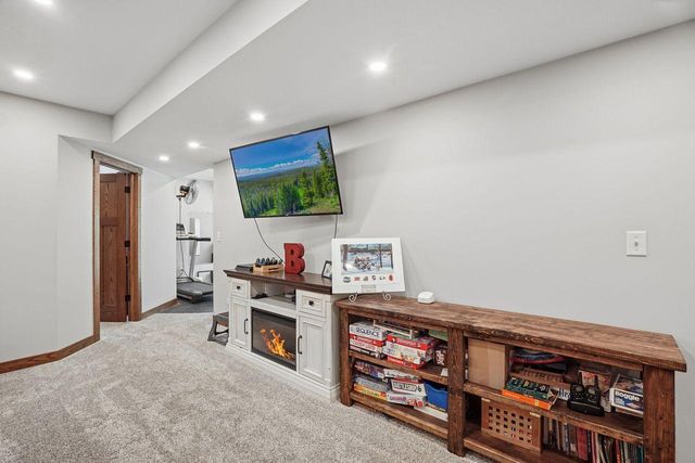 19462 Ogden Street NW, Elk River, MN 55330