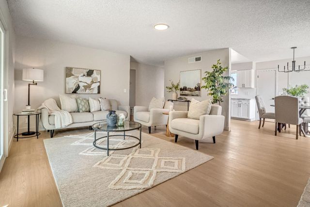 1428 Miami Avenue, Clovis, CA 93611