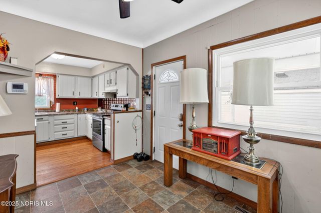 2094 Kelsey Avenue, Toledo, OH 43605