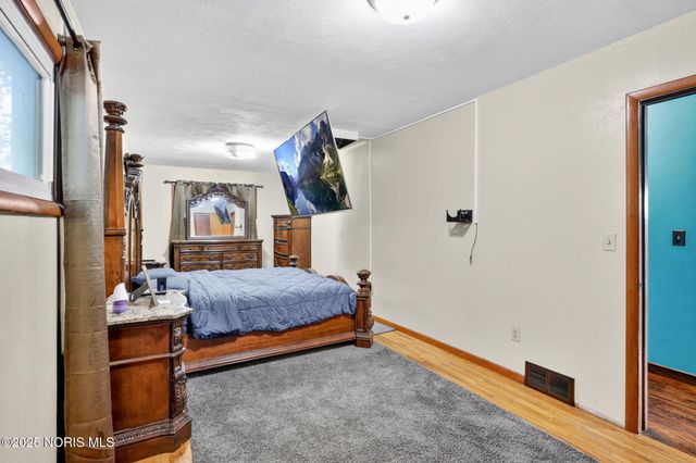 2094 Kelsey Avenue, Toledo, OH 43605