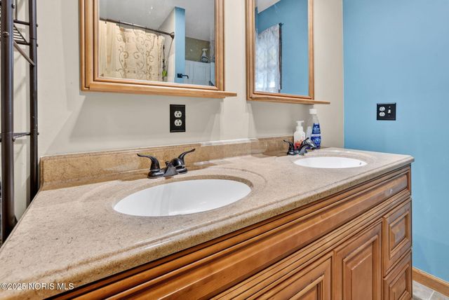 2094 Kelsey Avenue, Toledo, OH 43605