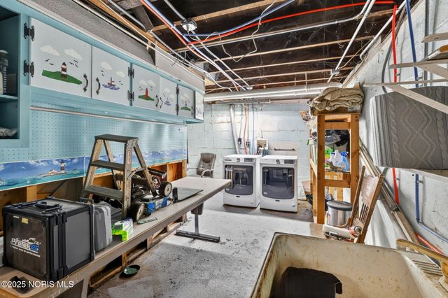 2094 Kelsey Avenue, Toledo, OH 43605