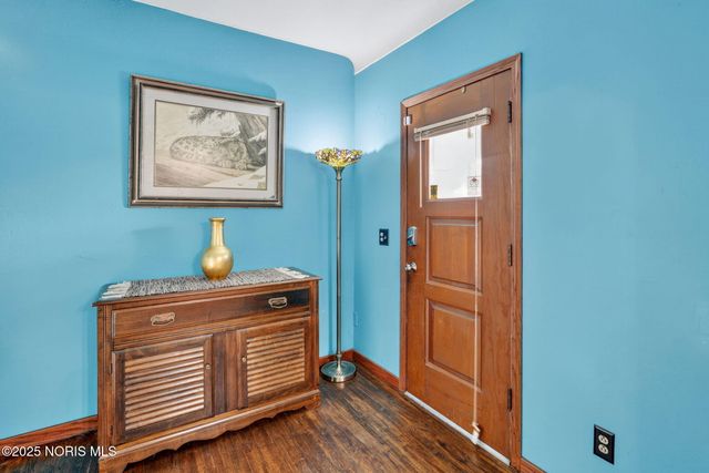 2094 Kelsey Avenue, Toledo, OH 43605