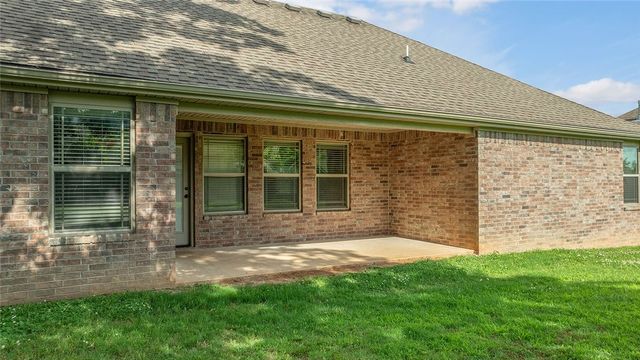 531 Carlson Street, Centerton, AR 72719