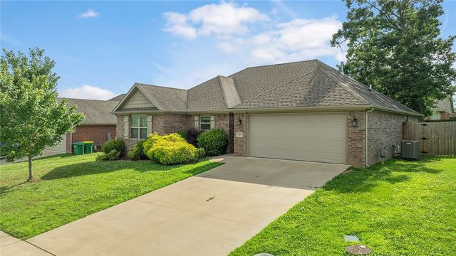 531 Carlson Street, Centerton, AR 72719