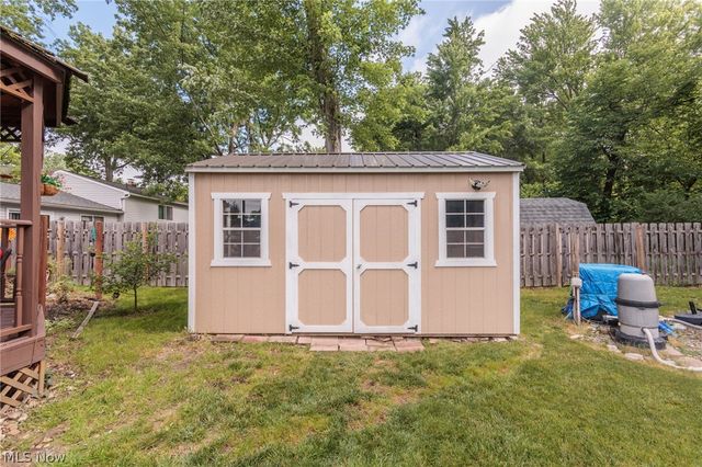 8543 Greenbriar Drive, Olmsted Twp, OH 44138