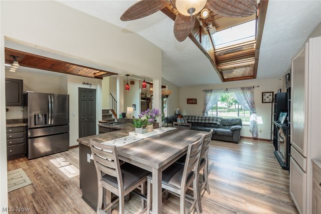 8543 Greenbriar Drive, Olmsted Twp, OH 44138
