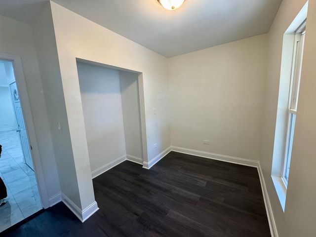 13226 S Burley Avenue, Chicago, IL 60633