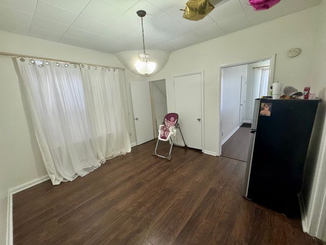 13226 S Burley Avenue, Chicago, IL 60633