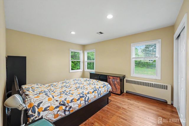10 Sunset Boulevard, East Brunswick, NJ 08816