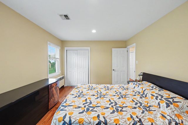 10 Sunset Boulevard, East Brunswick, NJ 08816