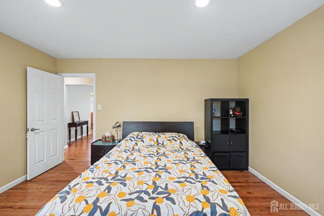 10 Sunset Boulevard, East Brunswick, NJ 08816